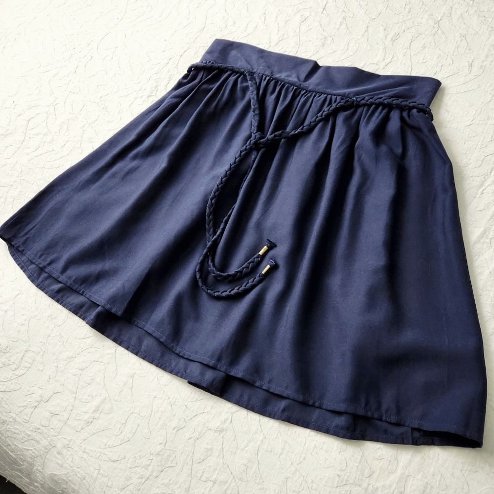 Tommy Hilfiger Navy Blue Pull-On Skirt With Braided Tie Belt, Size Small - Picture 11 of 16